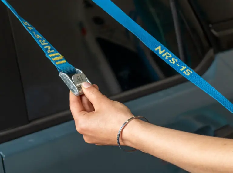 How to Strap a Kayak to a Roof Rack in 4 Steps Easier Than It Looks!