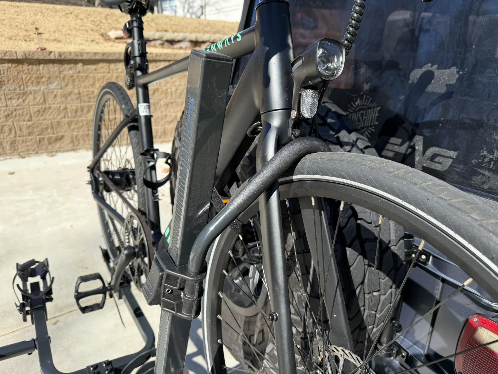 Benton Shifts&Grins Bike Rack for 2-Bikes (Spring 2025)